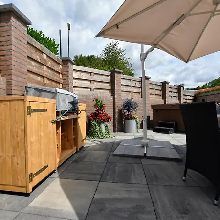 בית נופש Luxury House In South Limburg Near Forest