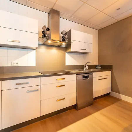 Luxury House In South Limburg Near Forest בית נופש *