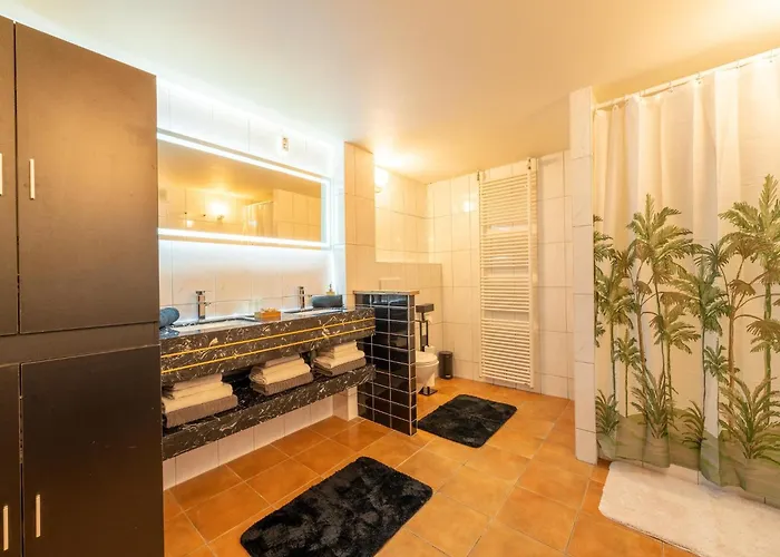 Luxury House In South Limburg Near Forest Casa vacanze *