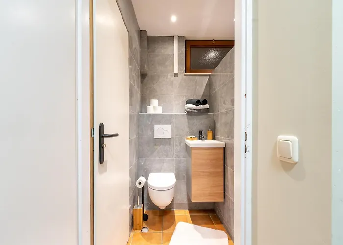 Luxury House In South Limburg Near Forest بيت للعطل *